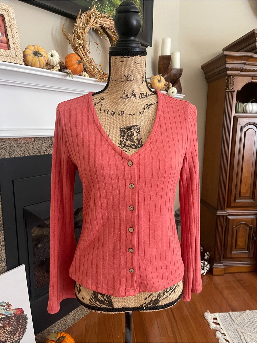 Time and Tru Women's Pink Ribbed V-Neck Button Down Blouse Top Small